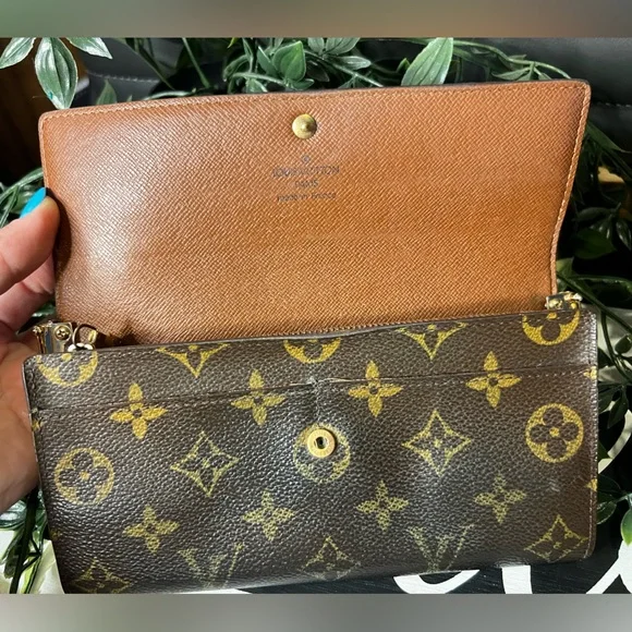 Louis Vuitton Sarah Wallet Vintage 2003 converted crossbody Preloved see photos - Picture 2 of 16